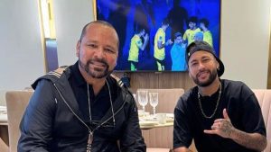 Pai de Neymar relata momento difícil e diz que atacante pensou em parar de jogar