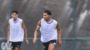 Santos está perto de acertar com Rony, do Atlético-MG, diz conselheiro