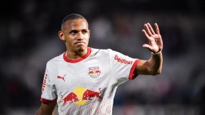 Jhon Jhon se despede do Bragantino após acerto com o Zenit