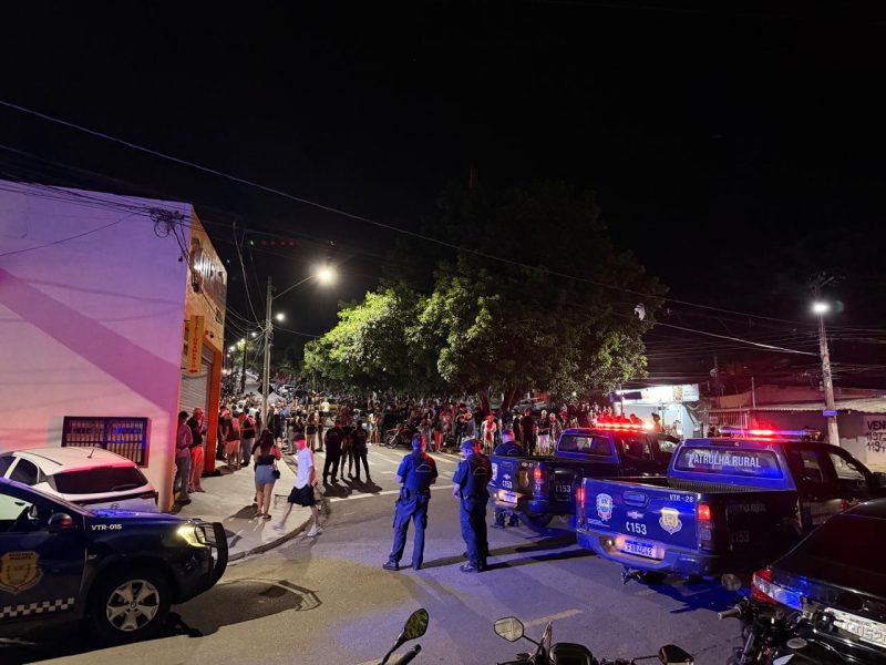 GCM acaba com "balada externa" com 250 pessoas em Bragança Paulista