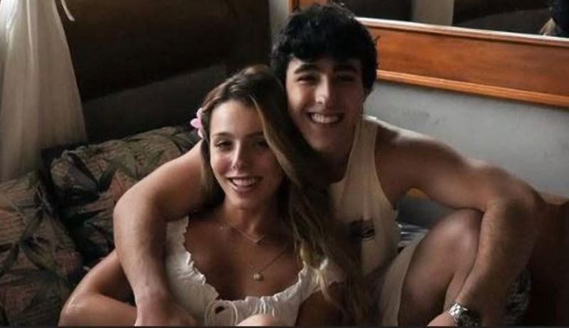 Filho de Bruno, da dupla com Marrone, namora mulher 10 anos mais velha