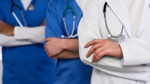 MEC pode punir 30% dos cursos de medicina após resultado do Enamed