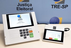 Cartórios eleitorais retomam atendimento para regularização antes das eleições