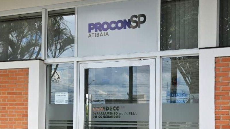 Atendimento ao público na Semana do Consumidor em Atibaia promovida pela Subprocuradoria de Defesa do Consumidor.