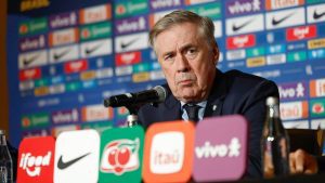 Técnico Carlo Ancelotti em coletiva de convocação da seleção brasileira para amistosos contra França e Croácia.