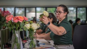 Mulheres são o símbolo de força da floricultura nacional no setor do agronegócio