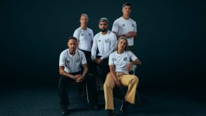 Nova camisa branca do Santos FC e Umbro 2026 com detalhes inspirados no conceito de brasilidade.