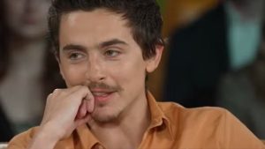 Timothée Chalamet no filme Marty Supreme, cotado como favorito ao Oscar de Melhor Ator.