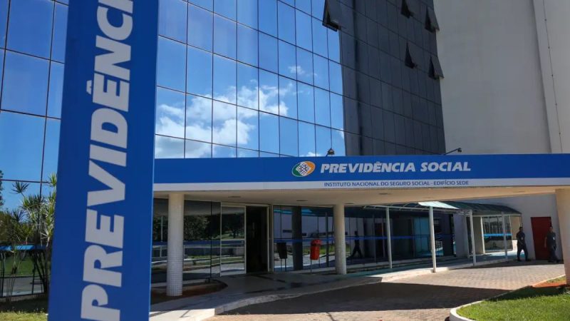 INSS barra novos consignados do C6 e decisão atinge aposentados. Foto: Reprodução / Fabio Rodrigues-Pozzebom/ Agência Brasil