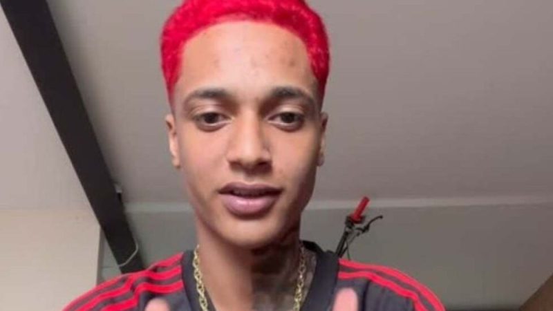 Rapper Oruam alvo de operação da Polícia Civil do Rio de Janeiro por investigação de lavagem de dinheiro.
