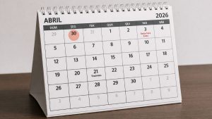 Calendário de abril de 2026 com destaque para feriados nacionais e datas importantes para planejamento mensal.