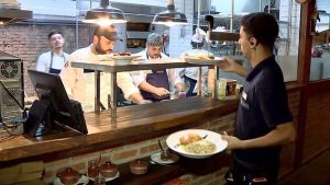 Bares e restaurantes da região de Campinas fecham 255 vagas em janeiro