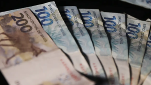 Plataforma Observatório do Crédito para o Desenvolvimento do BNDES e ABDE exibindo dados de crédito.