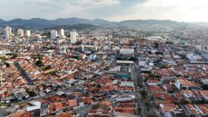 Prefeitura de Bragança Paulista sanciona auxílio alimentar de R$ 500 para aposentados e pensionistas.