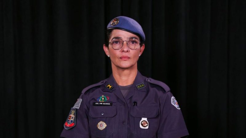 Coronel Glauce Anselmo Cavalli, primeira mulher no comando da Polícia Militar de São Paulo, em farda oficial.
