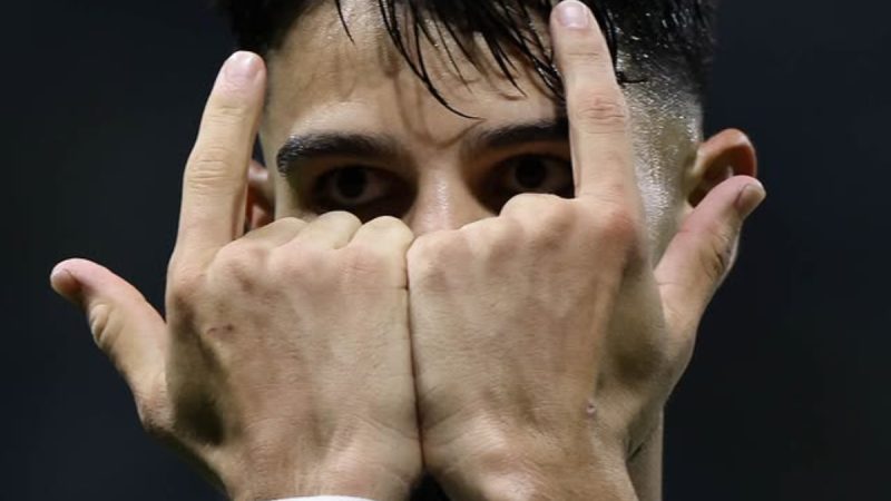 Jogadores do Palmeiras comemoram vitória contra Sporting Cristal na Libertadores no Allianz Parque.