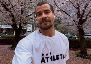 Ator Thiago Martins em Tóquio durante terremoto de magnitude 5 que atingiu o leste do Japão.