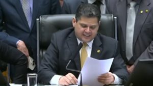 Alcolumbre oficializa PL da Dosimetria