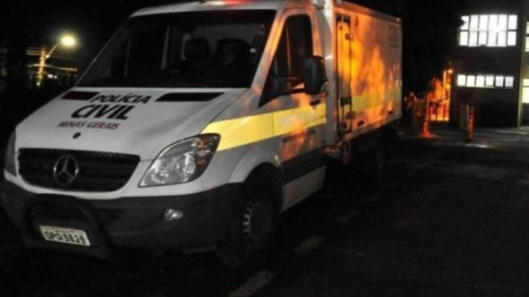 mulher é morta pelo companheiro