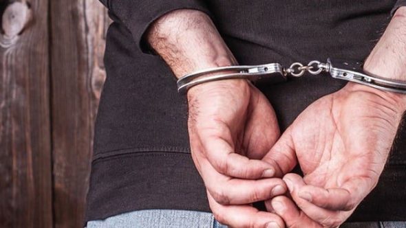 jovem é preso após agredir a própria mãe