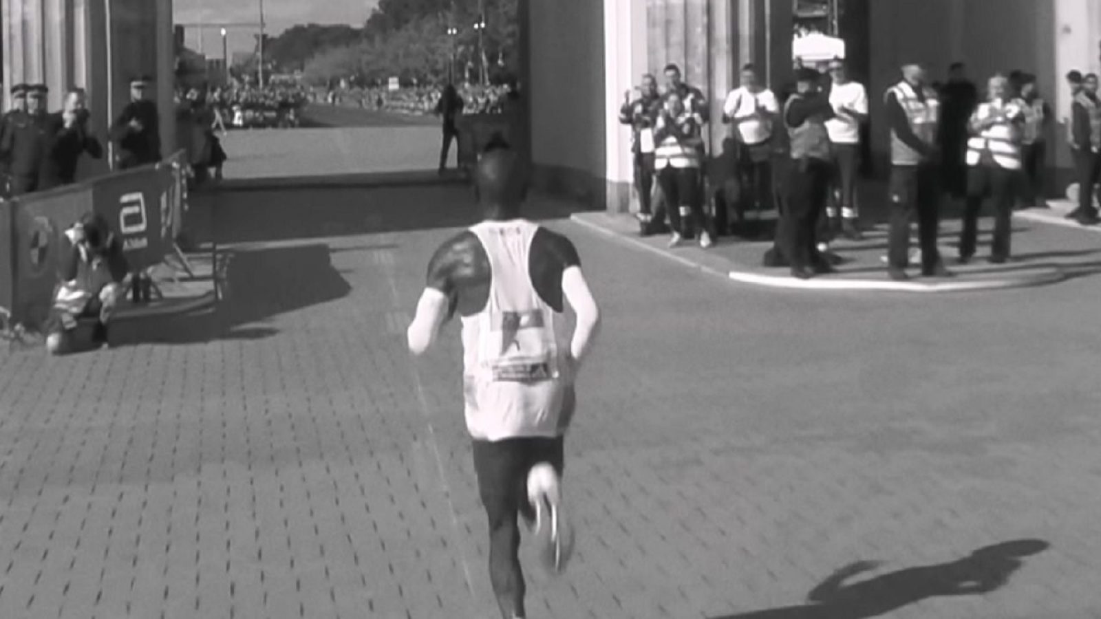 Eliud Kipchoge Maratona Maratonista Youtube Documentary Mindset NN Running Team