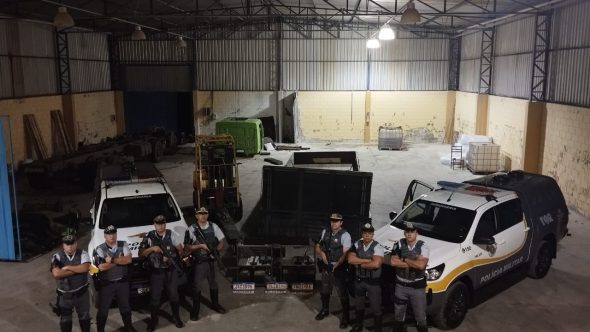 Desmanche de veículos é descoberto pela polícia militar rodoviária (Foto: Divulgação / TOR)