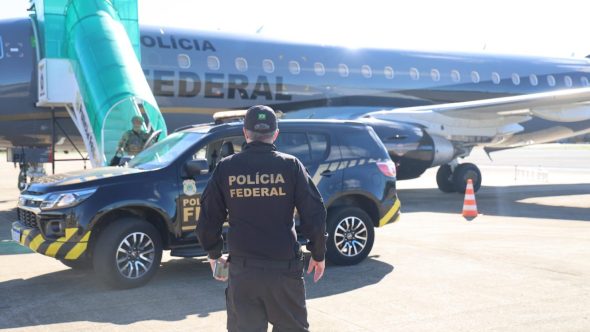 Líder de facção criminosa é preso na Bolívia e entregue a Polícia Federal (Foto: Reprodução / PF)