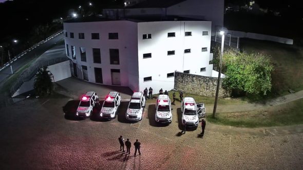 Operação Pronta Resposta realizada em Atibaia (Foto: Reprodução / PM)