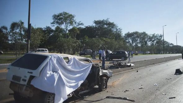 acidente carro maio amarelo Marcelo Camargo Agência Brasil