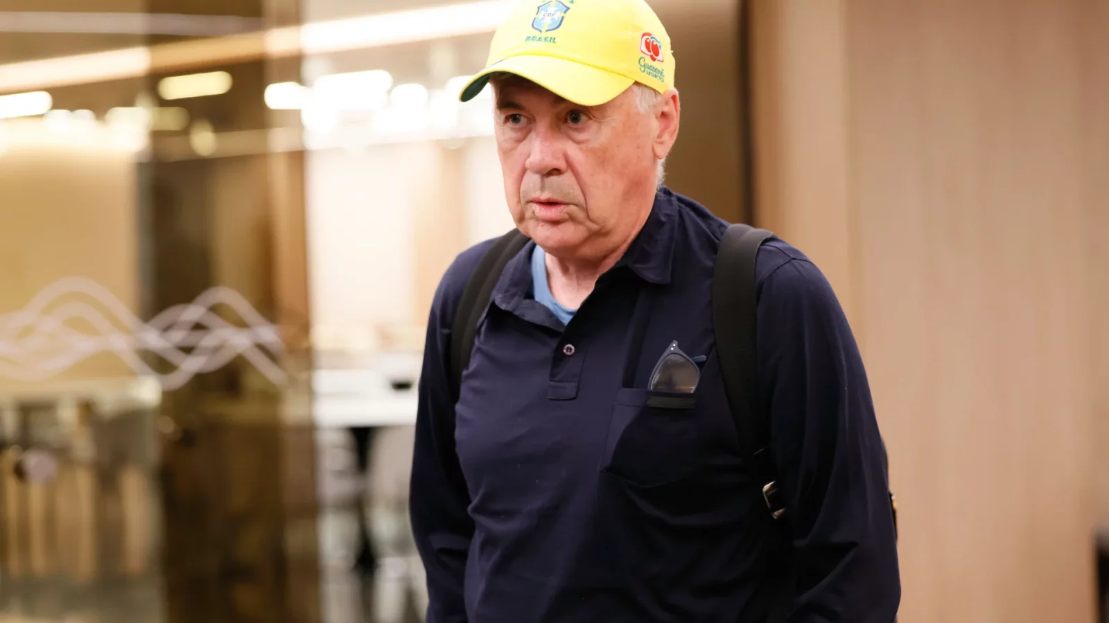 Carlo Ancelotti após desembarcar no Brasil para assumir a Seleção
