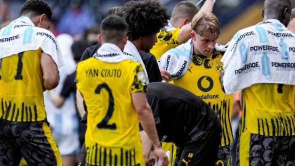 Alex Simoes Borussia Dortmund Mundial Site Oficial Borussia