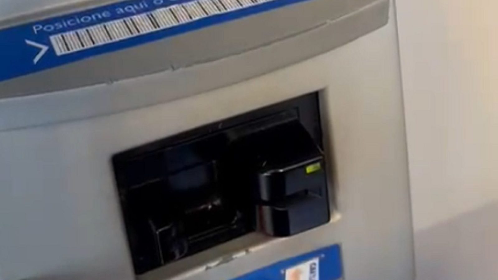 Chupa Cabra banco agencia bancaria