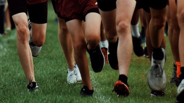 Corrida maratona Leah Hetteberg Unsplash