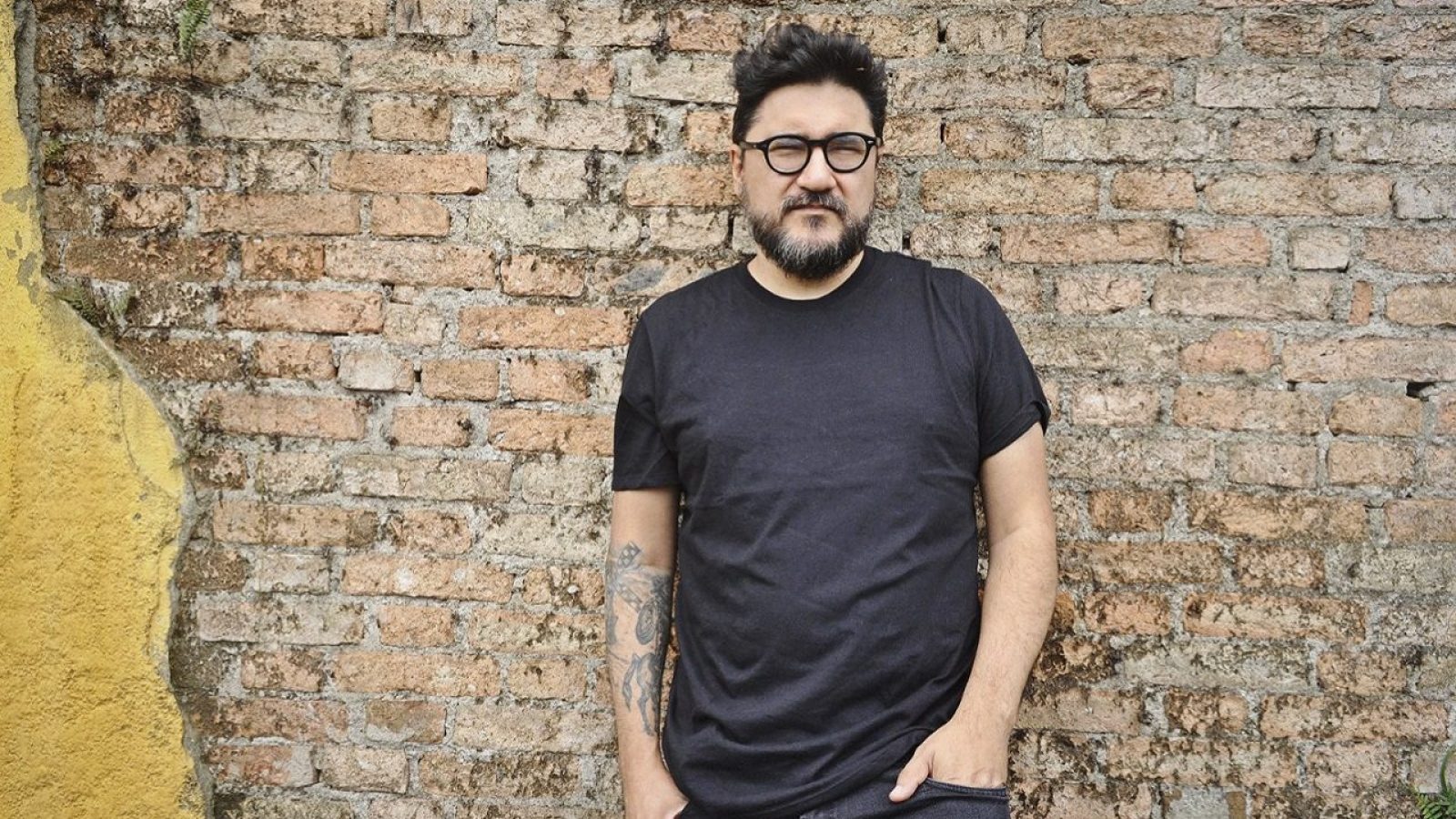 Escritor chileno de Santos lança livro novo na Realejo