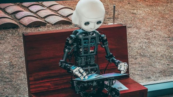 Andrea De Santis Unsplash IA Inteligência Artificial AI robô bot
