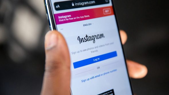 Instagram Solen Feyissa Unsplash