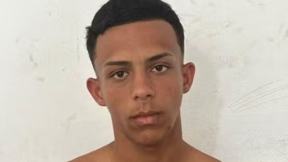 jovem-joga-óleo-mãe