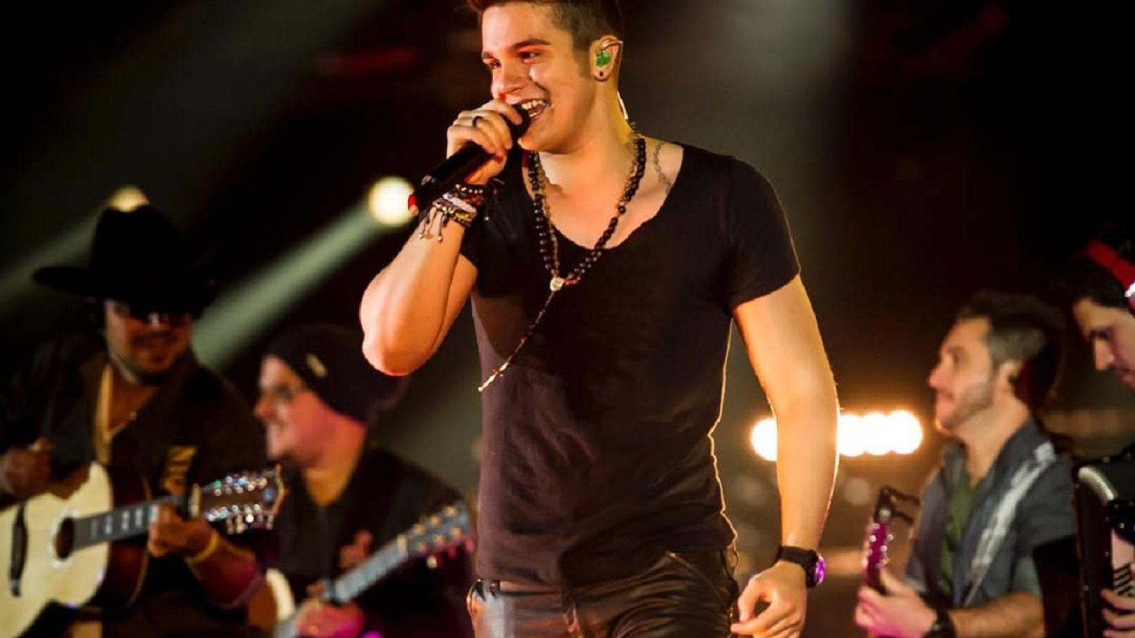 luan santana cantor festa peao paulinia instagram oficial