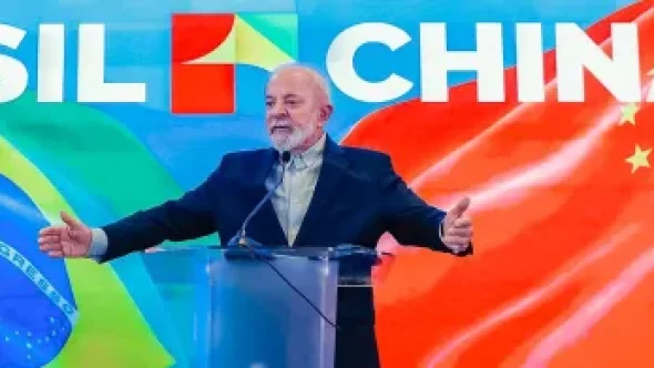 Lula e Janja durante reunião oficial com Xi Jinping, o TikTok em pauta